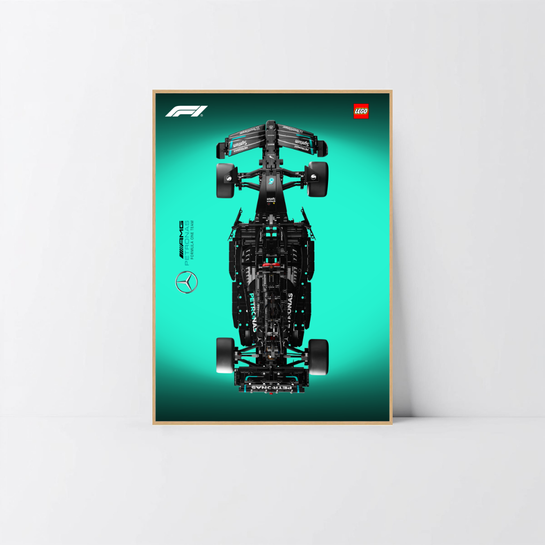 Vitrine murale alu chêne Astella pour Mercedes-AMG F1 42171, affiche Design B.