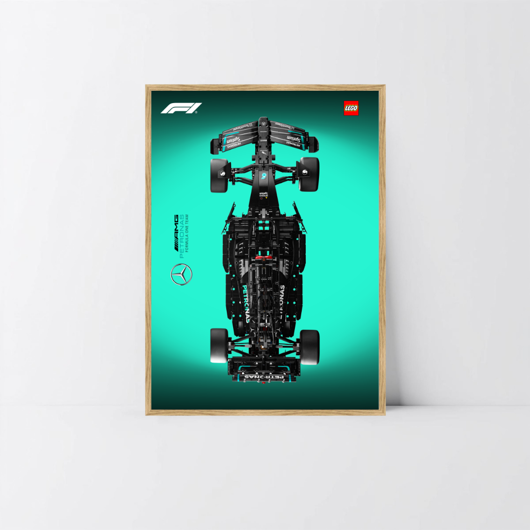 Finition bois chêne et affiche Design B pour mise en valeur Mercedes F1 42171.