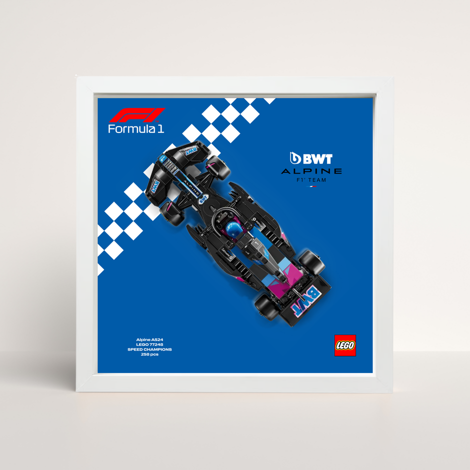 Vitrine murale blanche pour set LEGO Alpine F1 avec visuel de circuit design C.