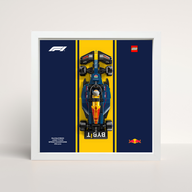 Tableau déco LEGO Red Bull F1 2025 cadre bois blanc épuré et affiche artistique design A.